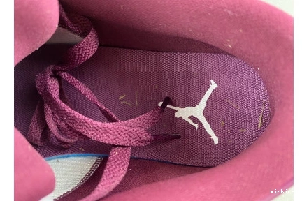 1 Jordan Low DC0774-161 1002